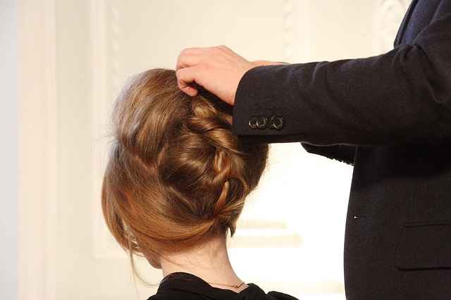 How To Make Hair Style